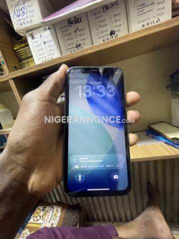 iPhone 11 simple – photo 2
