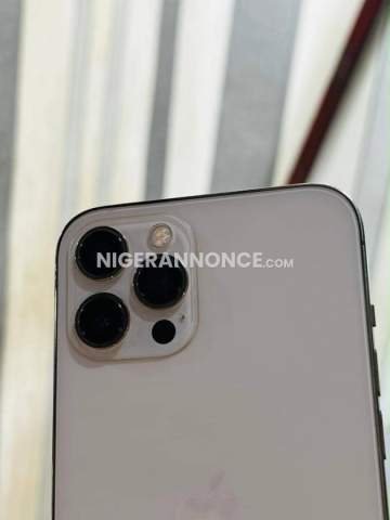 iPhone 16 – photo 3