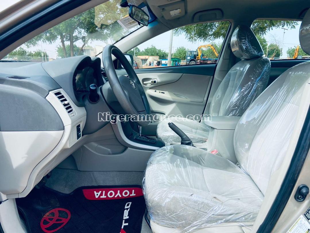 Toyota Corolla LE - Niamey