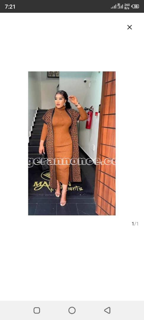 Robe tunique 2pieces à vendre à 8000f les 2couleurs sont disponibles - Niamey