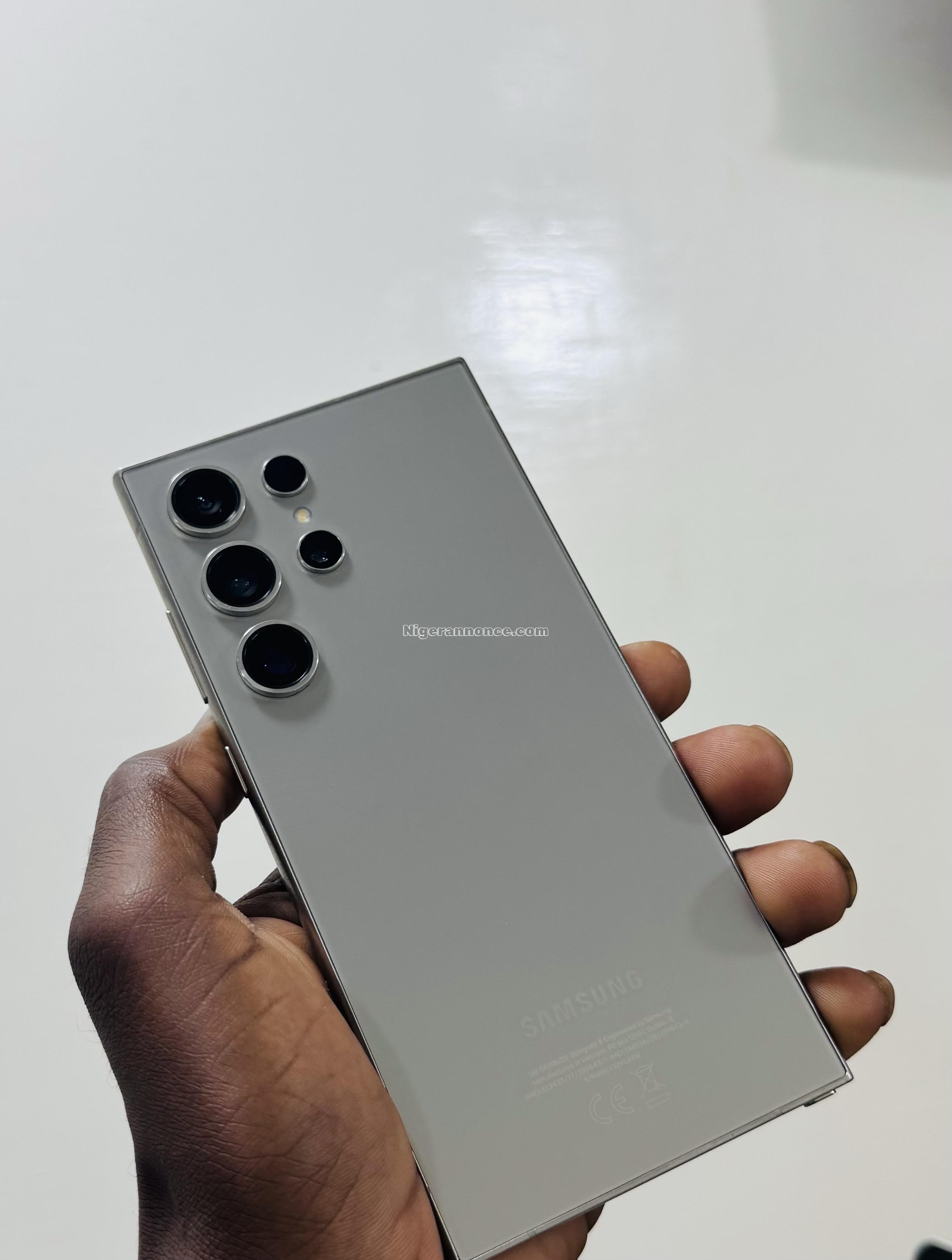 Samsung galaxie S24 ultra 256g/12 ram - Niamey