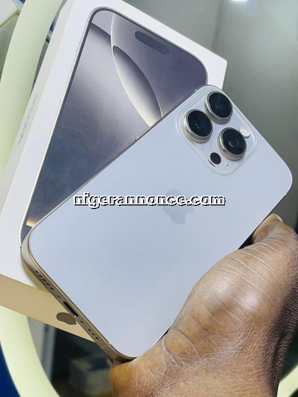 IPHONE 16 pro 512G BATTERIE 100% - Niamey
